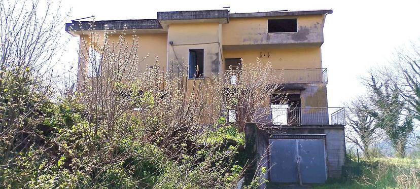 Casa indipendente in Via Barbuti, Fisciano — foto 2 di 5