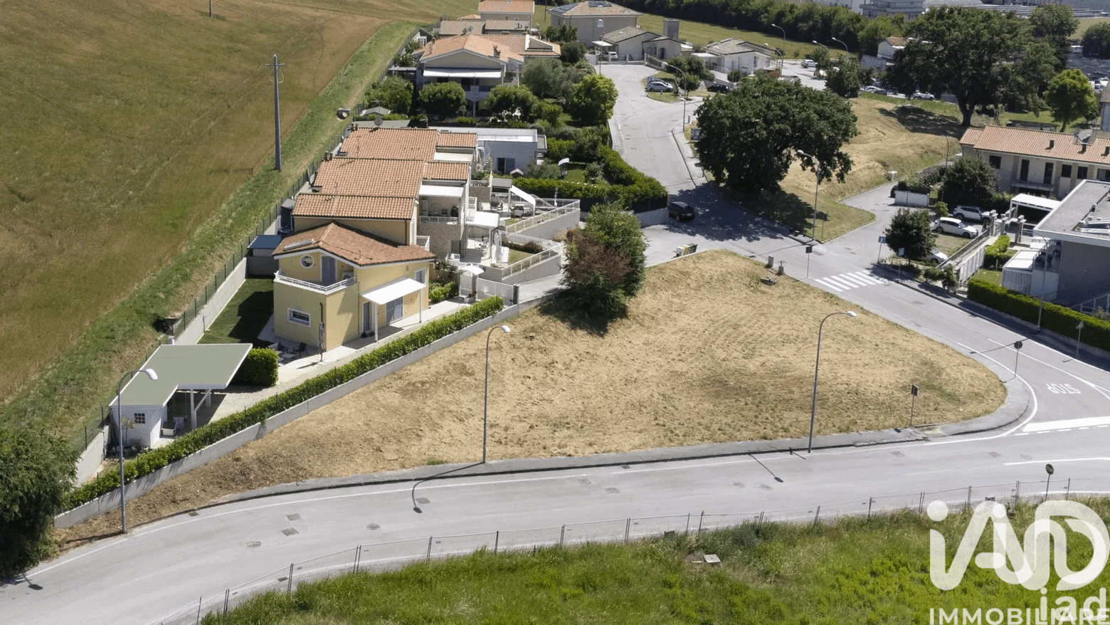 Villa in Via Mia Martini, Osimo
