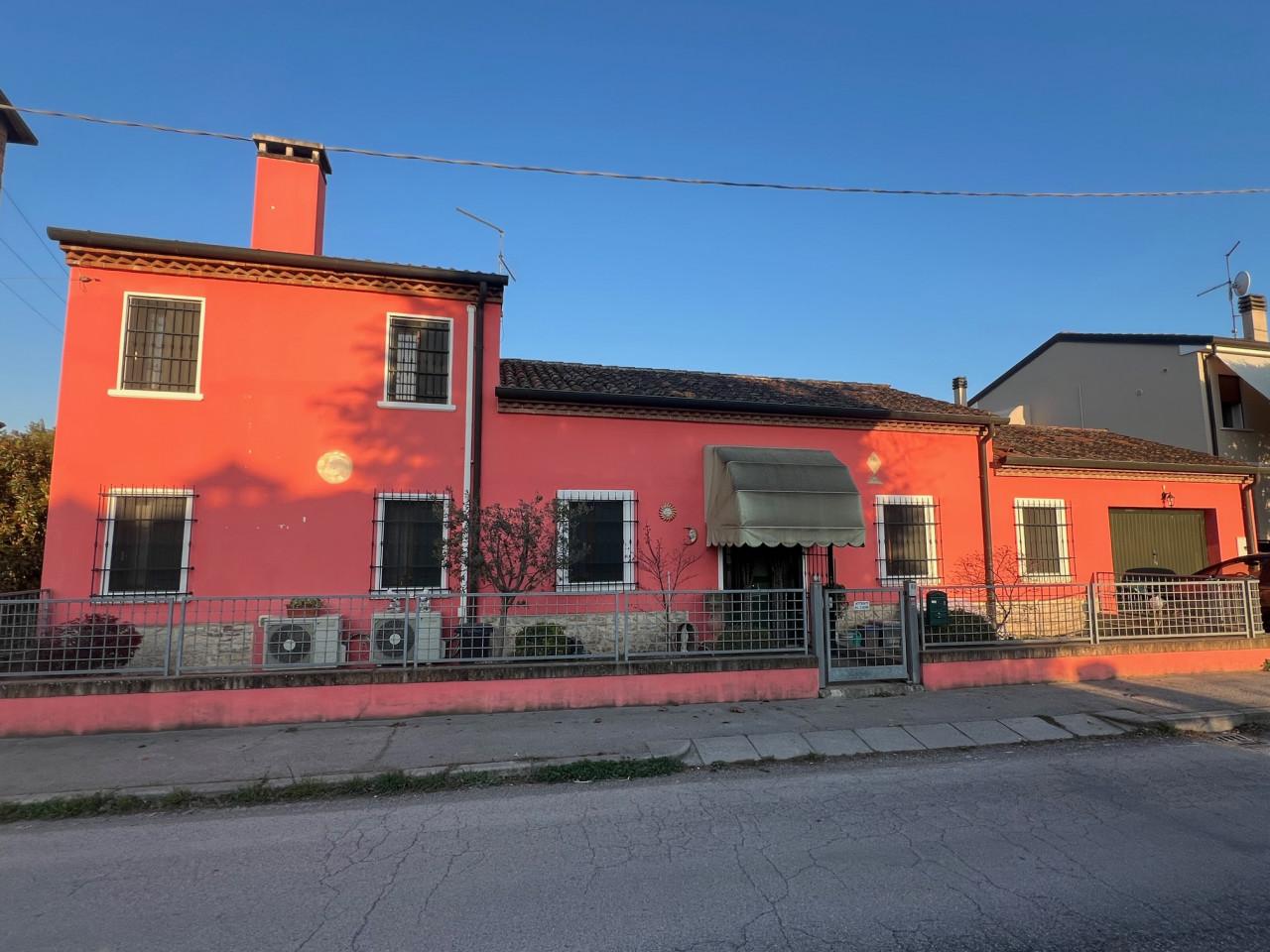 Casa indipendente in Via Teonghio, 33, Orgiano
