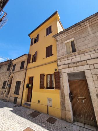 Terratetto unifamiliare, Loro Piceno