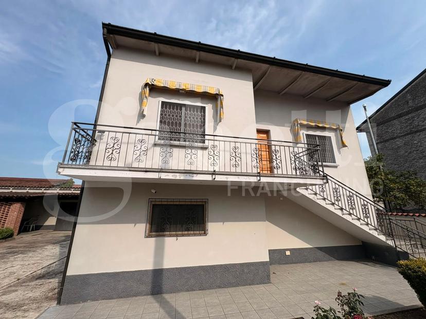 Casa indipendente in Via Cavour 16, Pieve d'Olmi — foto 4 di 5