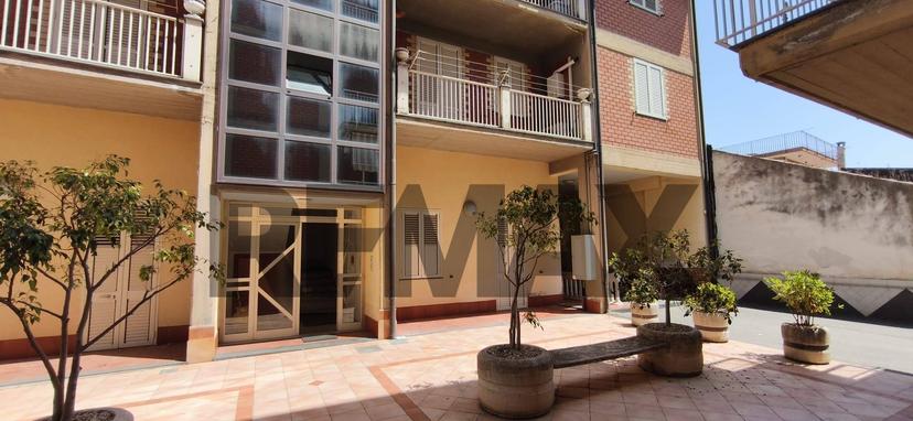 Quadrilocale in Via Guglielmo Marconi 54, Fiumefreddo di Sicilia — foto 4 di 5
