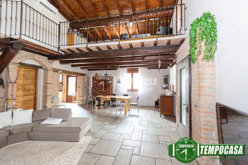 Appartamento in Via Gian Luigi Pandolfi, Codogno — foto 2 di 5