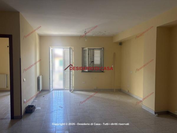 Appartamento in Largo Vittorio Emanuele Orlando 6/a, Campofelice di Roccella — foto 2 di 5