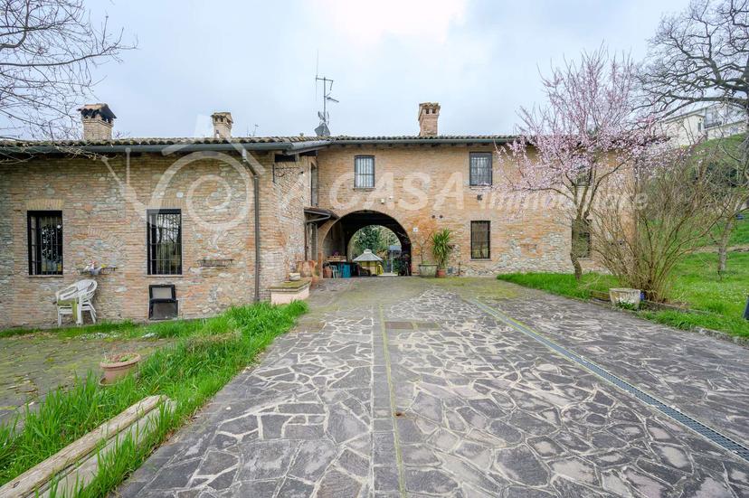 Villa unifamiliare in Via Grossardi 8, Medesano — foto 3 di 5