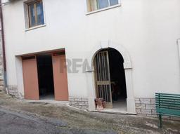 Casa indipendente in Via Pistillo Nicola Snc, San Giuliano del Sannio