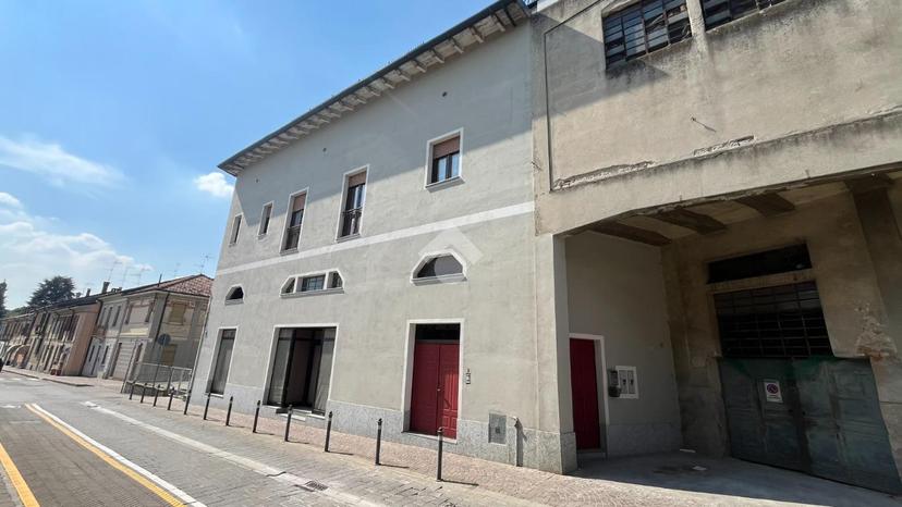 Trilocale in Via Don Poggi 40, Borghetto Lodigiano — foto 3 di 5