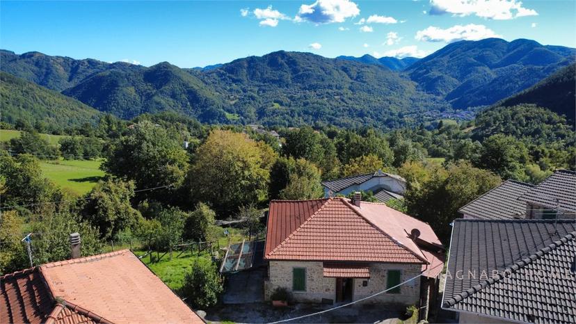 Casa indipendente, Zeri — foto 4 di 5
