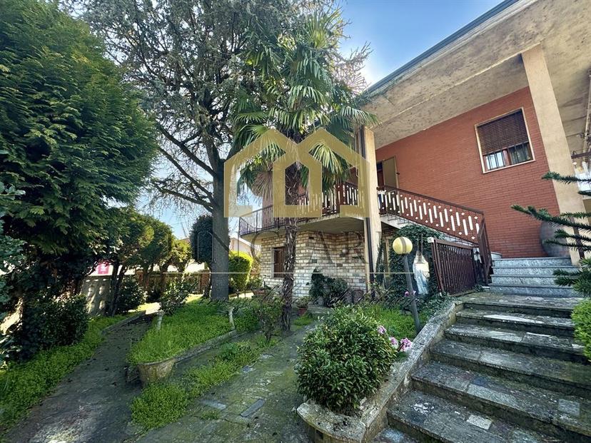 Villa in Via Castellaro, Corteolona e Genzone — foto 2 di 5