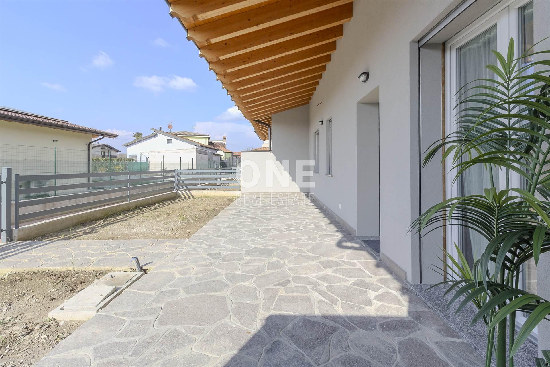 Villa a schiera in Via Canonica, Treviglio