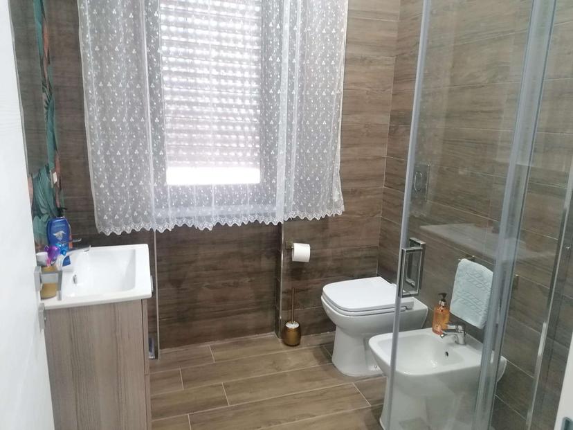 Villa unifamiliare in Viale Brunelleschi, Castel Volturno — foto 4 di 5