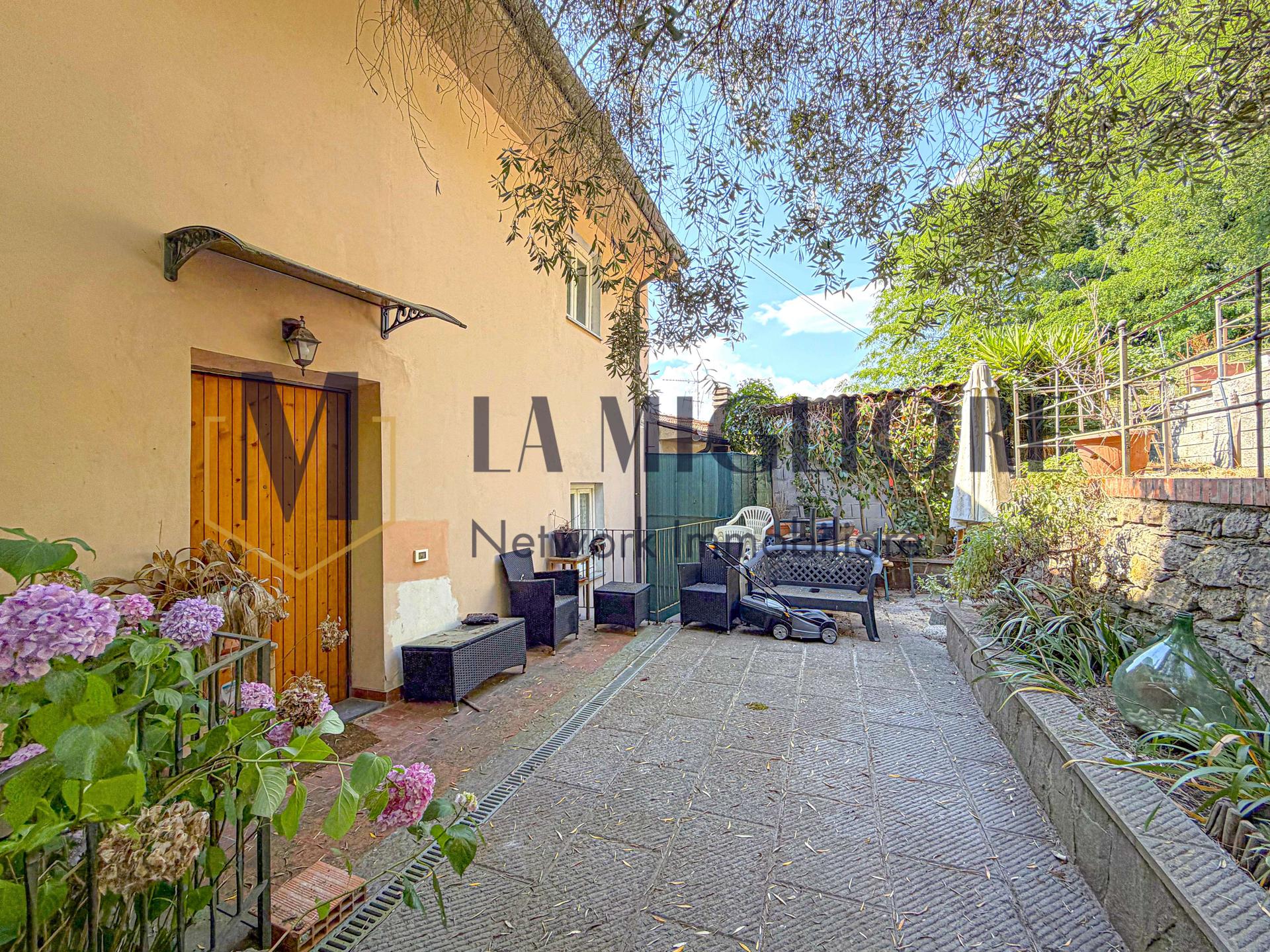 Casa indipendente in Via Statale Abetone 300, San Giuliano Terme