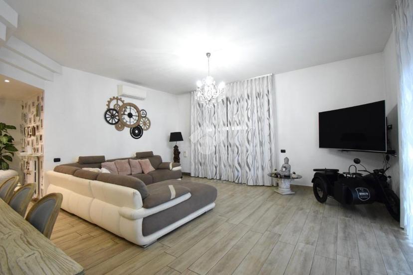 Quadrilocale in Via Achille Grandi, Brugherio — foto 2 di 5