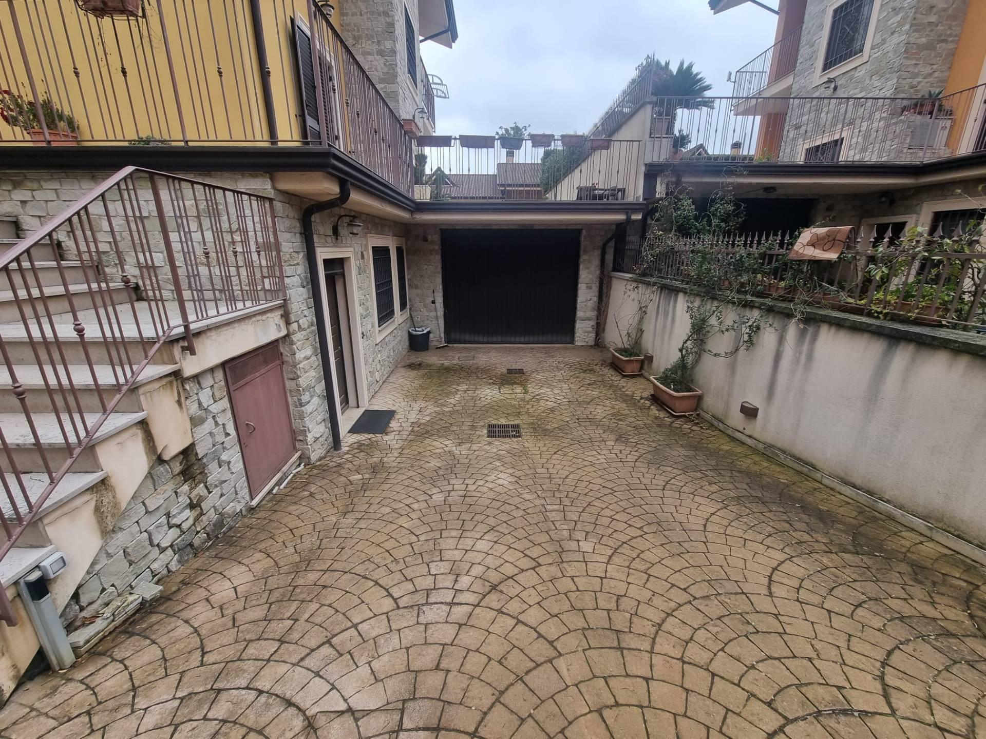 Villa in Contrada Serroni, Avellino