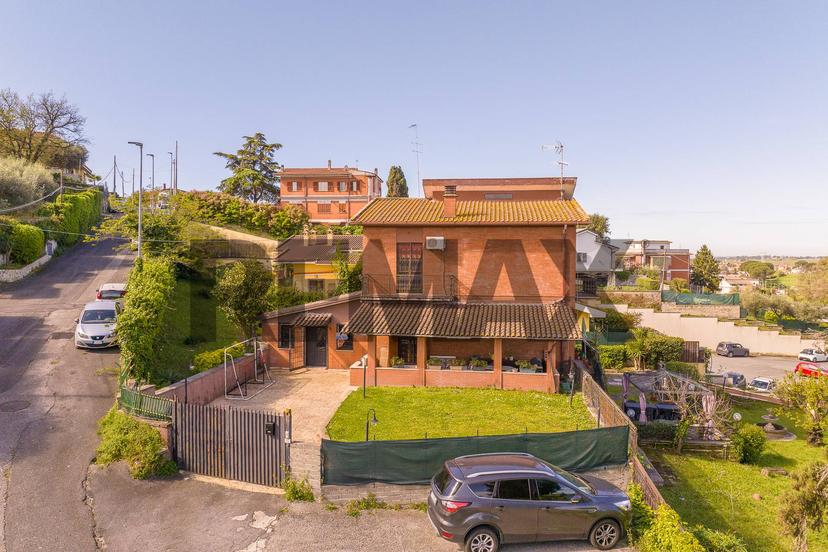 Villa in Via Tito Livio 20, Guidonia Montecelio — foto 4 di 5