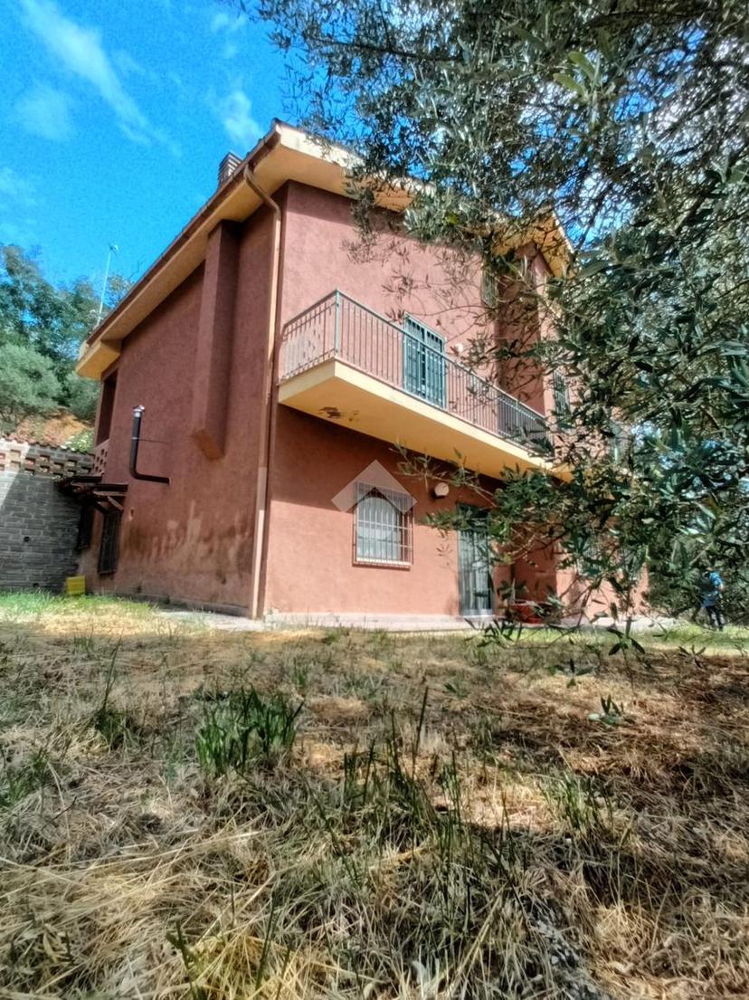 Villa in Via Empolitana, San Vito Romano — foto 2 di 5