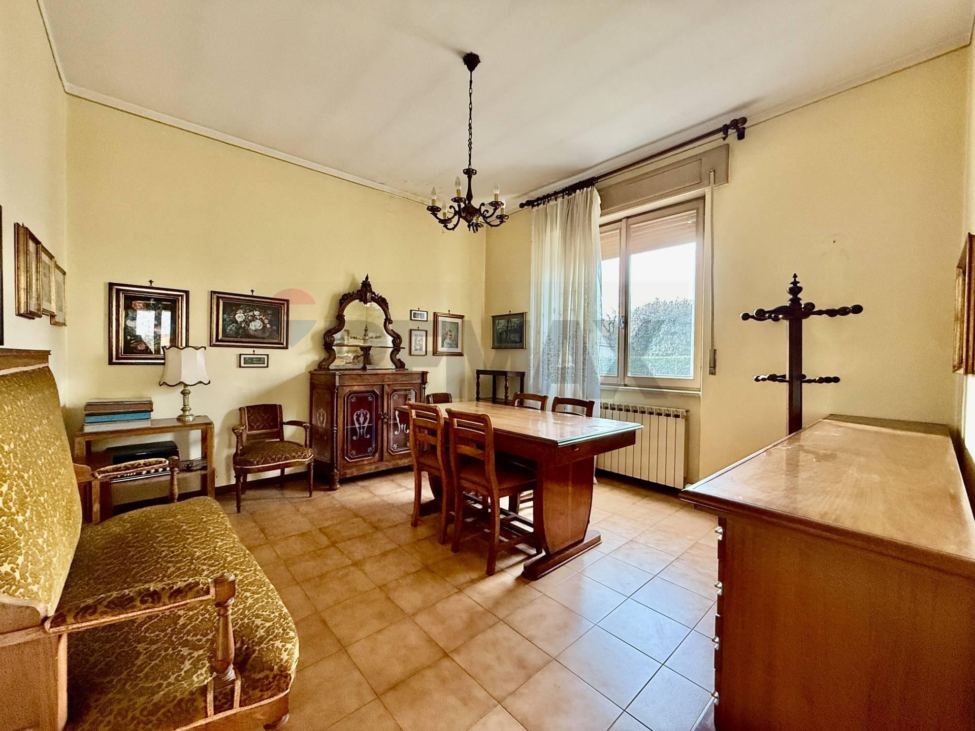 Casa indipendente in Via Alessandro Manzoni 26, Corte de' Frati