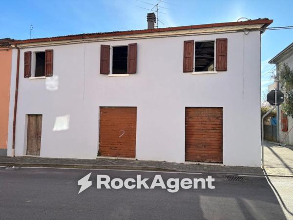 Trilocale in Via Giovanni Pascoli 1, Borghi — foto 2 di 5