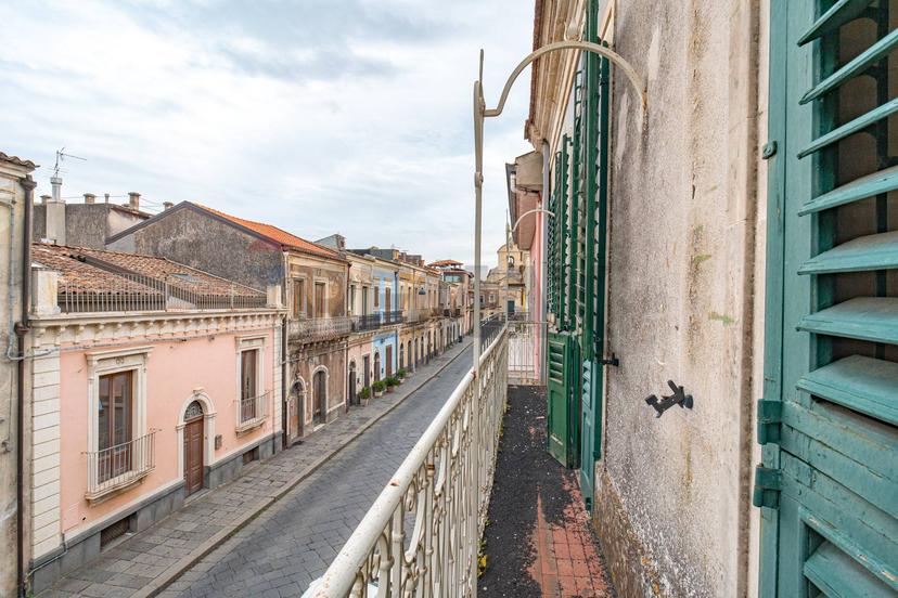 Casa indipendente in Via Umberto Primo 43-45, Piedimonte Etneo — foto 2 di 5