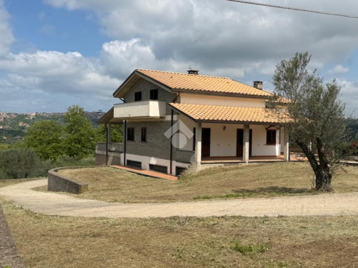 Villa in Via Commenda, Montefiascone