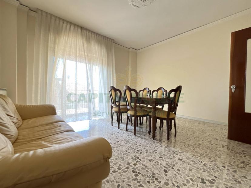 Trilocale in Viale Kennedy, Curti