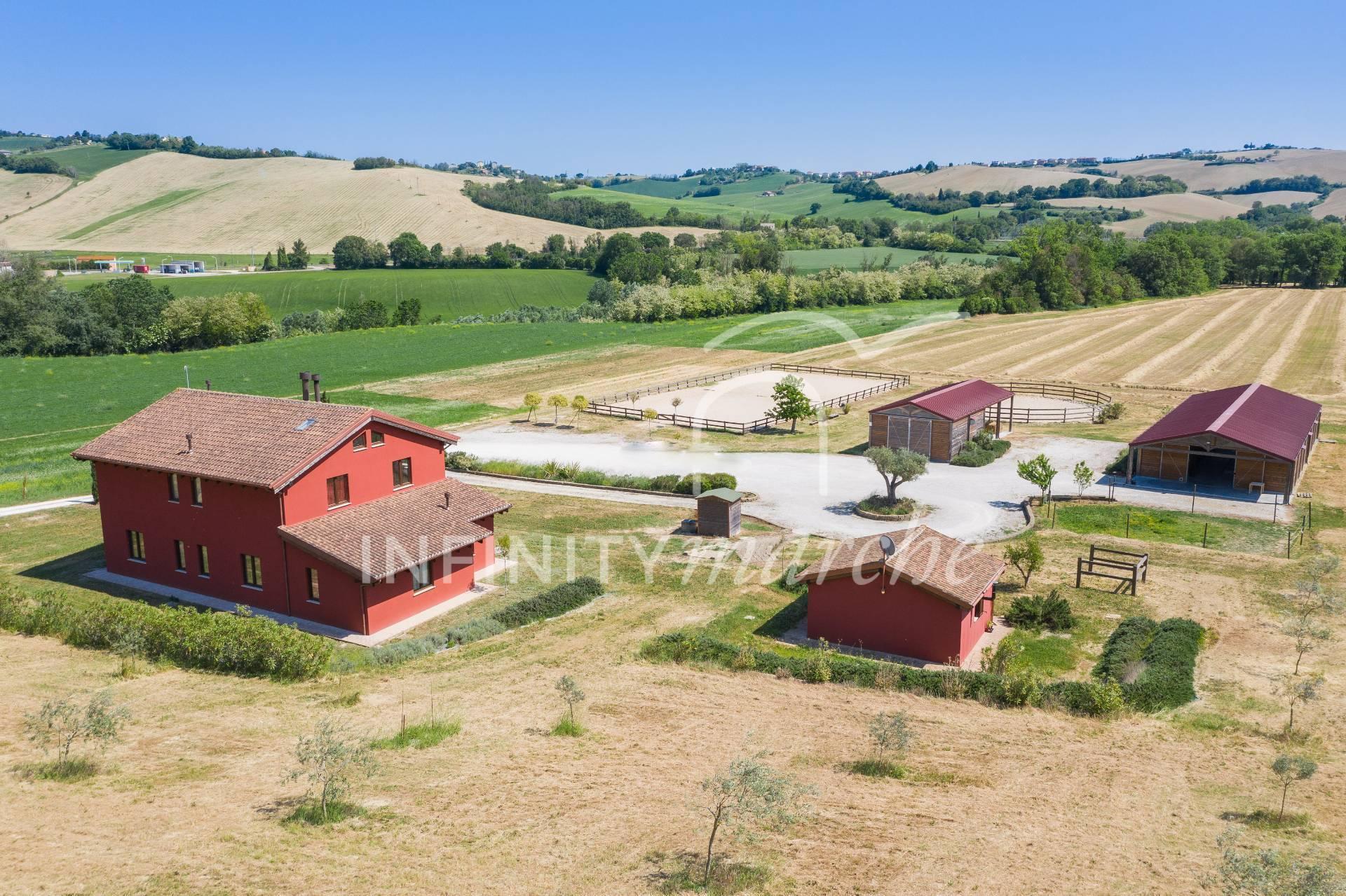 Rustico in Contrada Santa Maria 460, Montegranaro