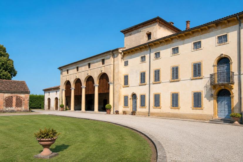 Villa in Via Madonna 25, Erbè — foto 4 di 5