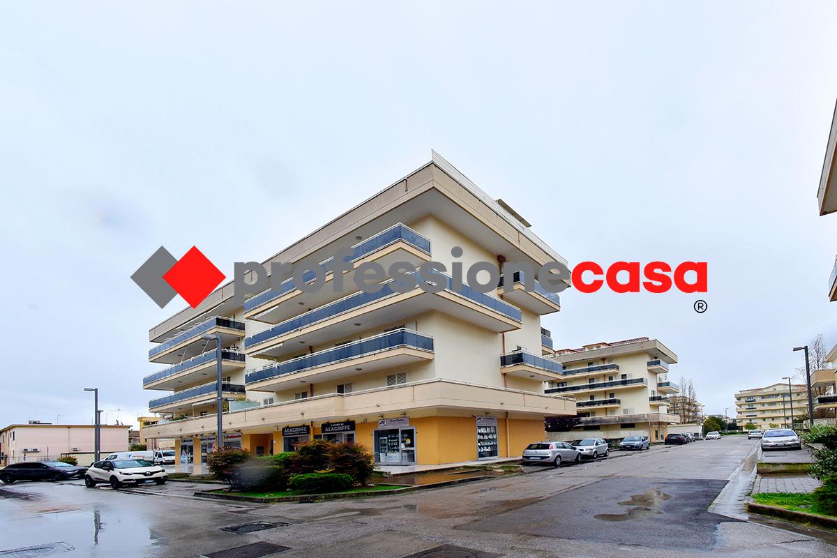 Quadrilocale in Viale Italia 17, San Nicola la Strada