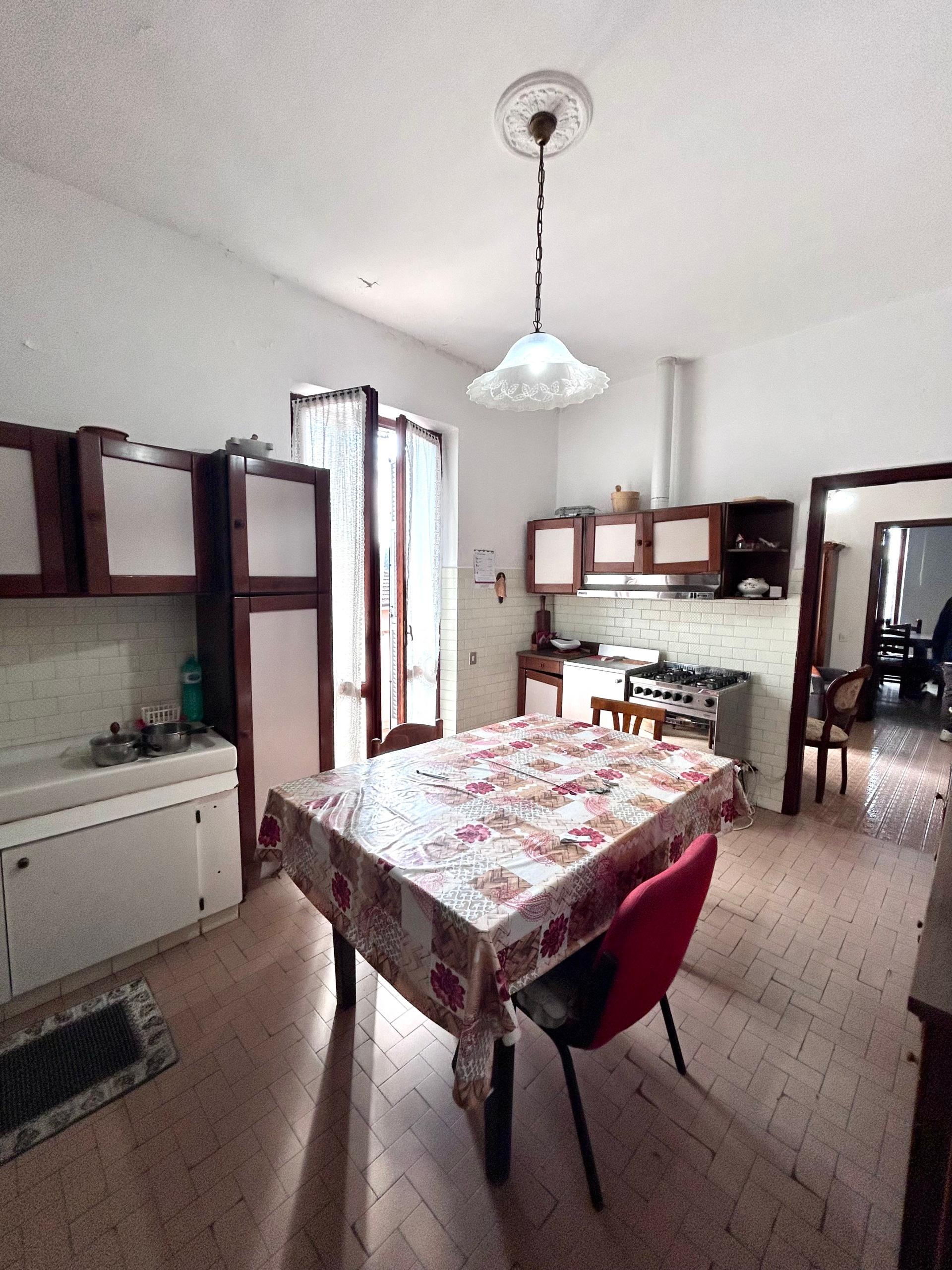 Villa a schiera in Via Ciro Menotti 6, Castelnuovo Magra