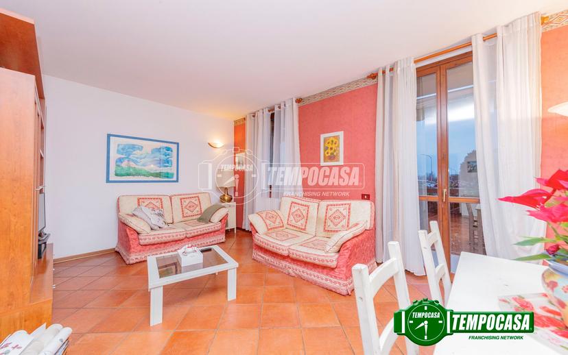 Villa a schiera in Via G. Carducci, Vermezzo con Zelo — foto 2 di 5