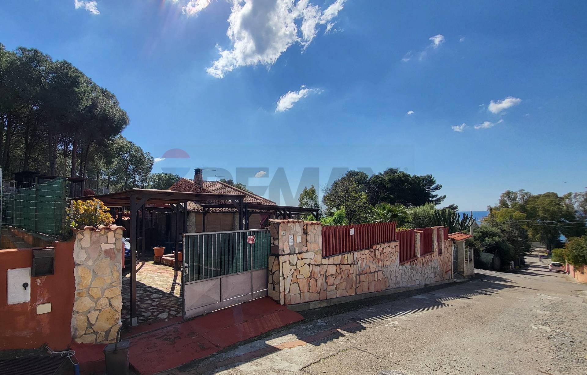 Villa in Via delle Acacie 6, Quartu Sant'Elena