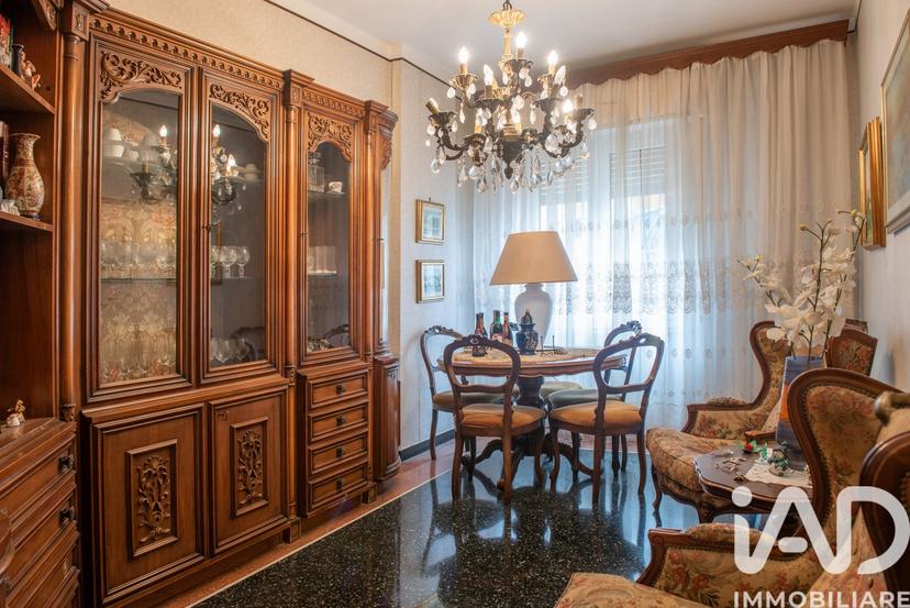 Appartamento in Via Napoli 42, Genova