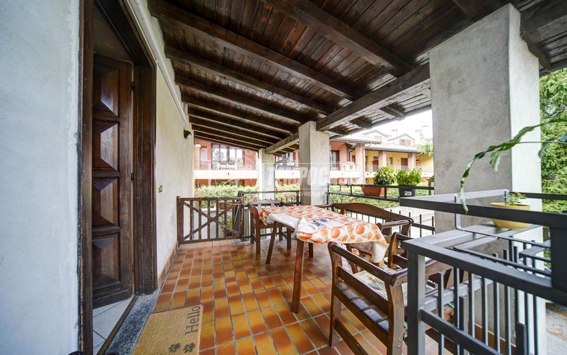 Casa indipendente in Vicolo Magnani 14/a, Gazzada Schianno