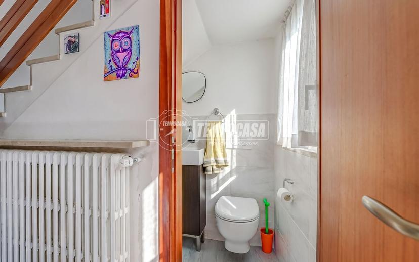 Casa indipendente in Via Giuseppe Verdi, Borgomanero — foto 3 di 5