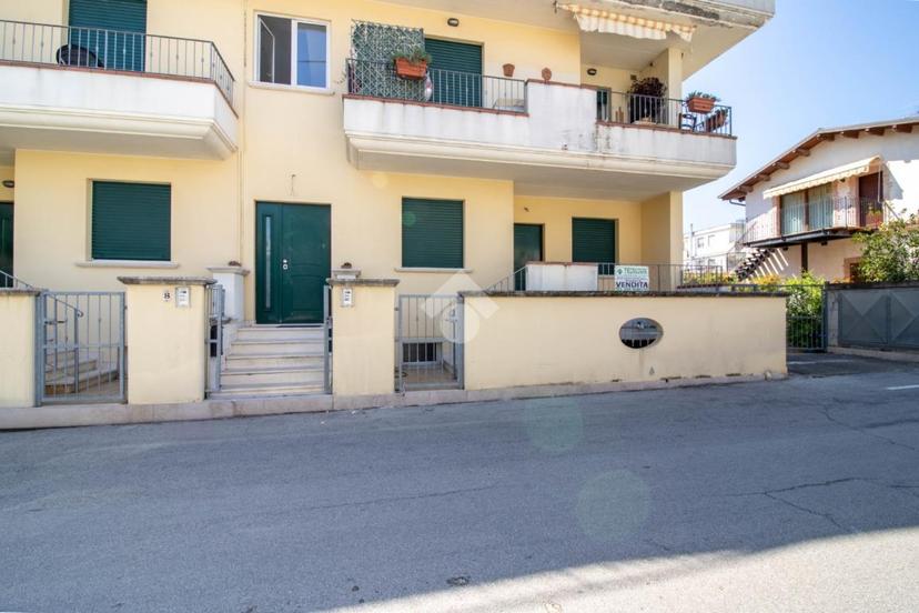 Trilocale in Via Bozzino 4, Roseto degli Abruzzi — foto 5 di 5