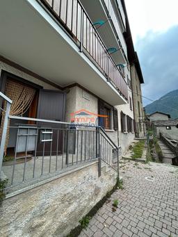 Bilocale, Premana