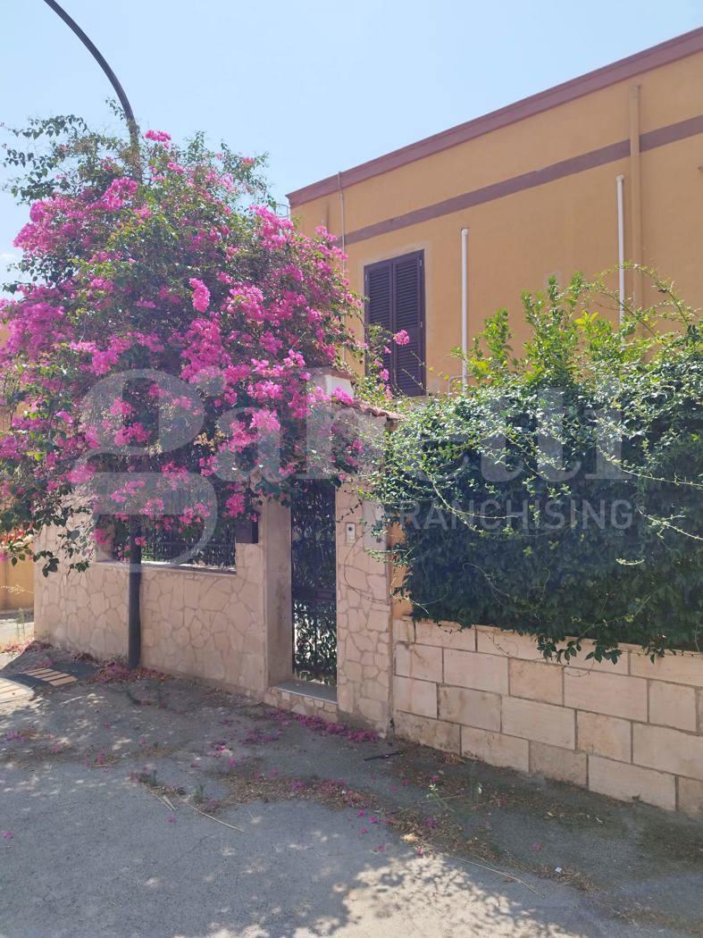 Trilocale in Viale della Tecnica  82, Taranto