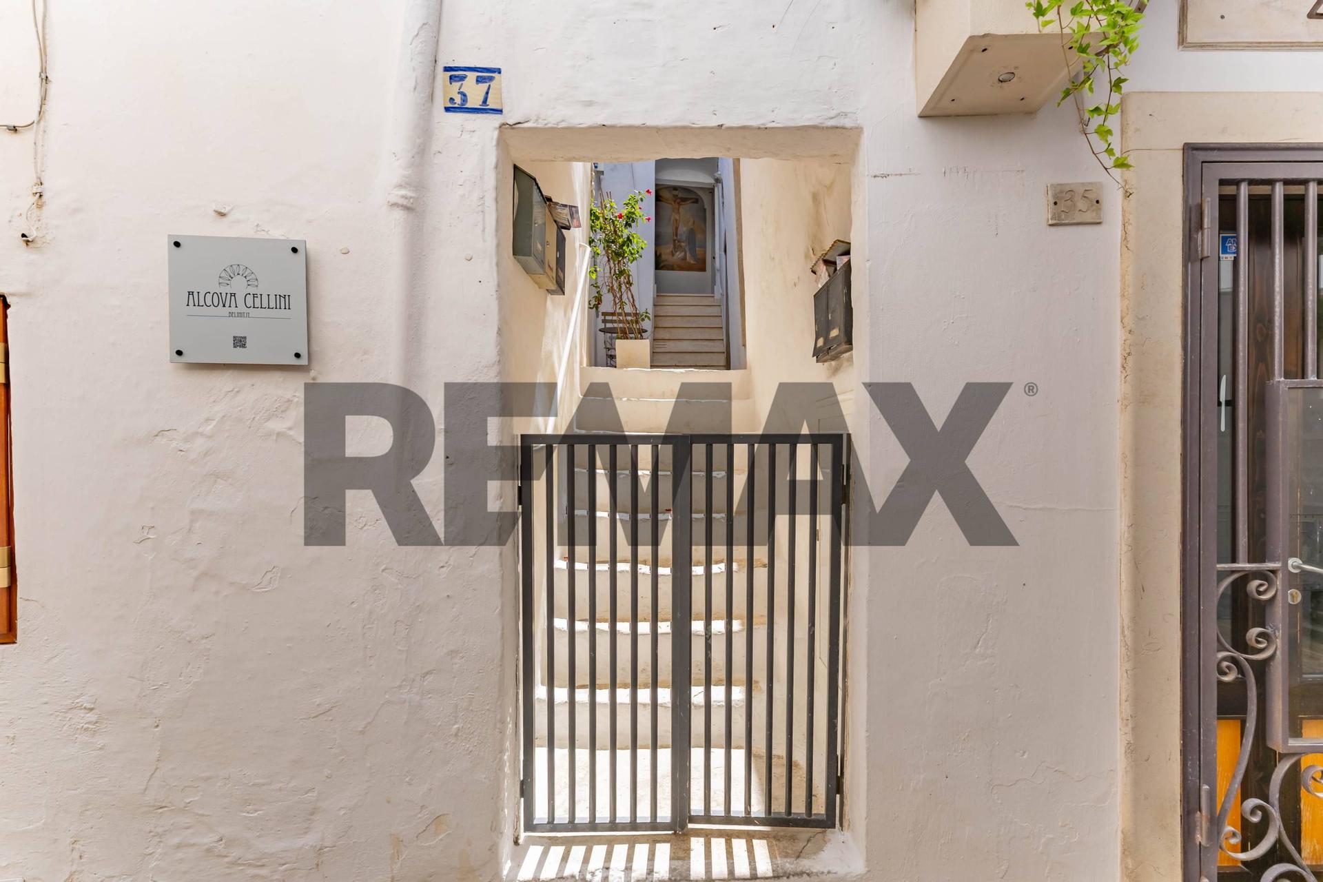 Casa indipendente in Via Cellini 37/E, Cisternino