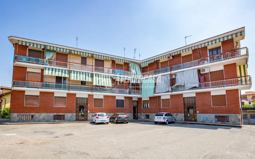 Quadrilocale in Via Novara 16/C, San Mauro Torinese — foto 2 di 5
