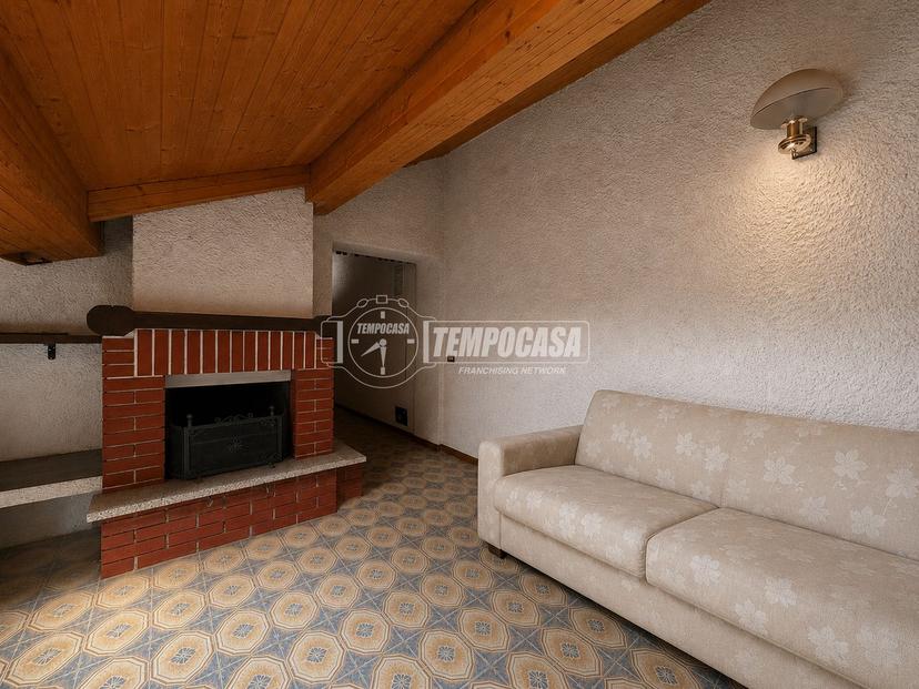 Bilocale in Via Magenta 33, Lomagna — foto 4 di 5