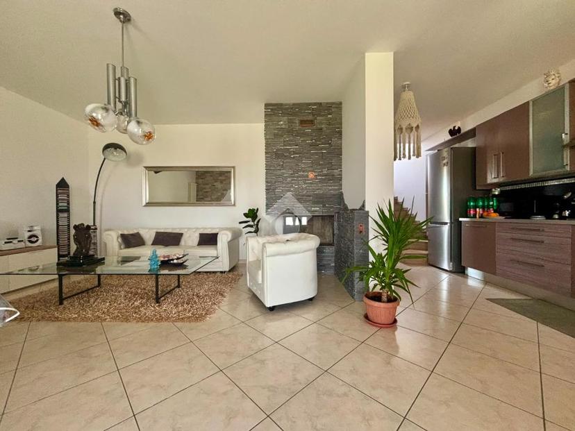 Villa in Via a. Vivaldi 2, Sant'Urbano — foto 4 di 5