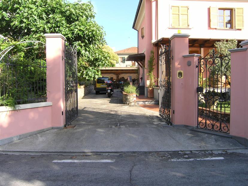 Villa, Sarzana
