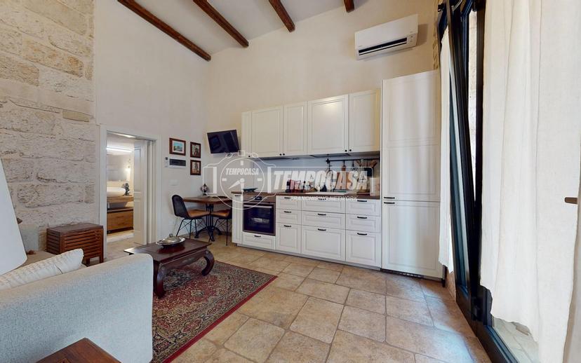 Casa indipendente in Via Paolo Antonio di Tarsia, Conversano