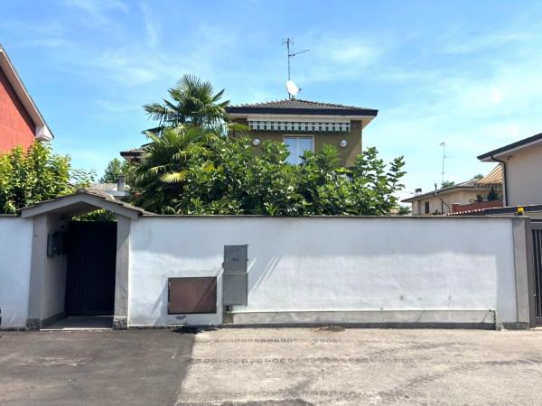 Trilocale in Via Monte Asolone, Casorate Primo — foto 2 di 5