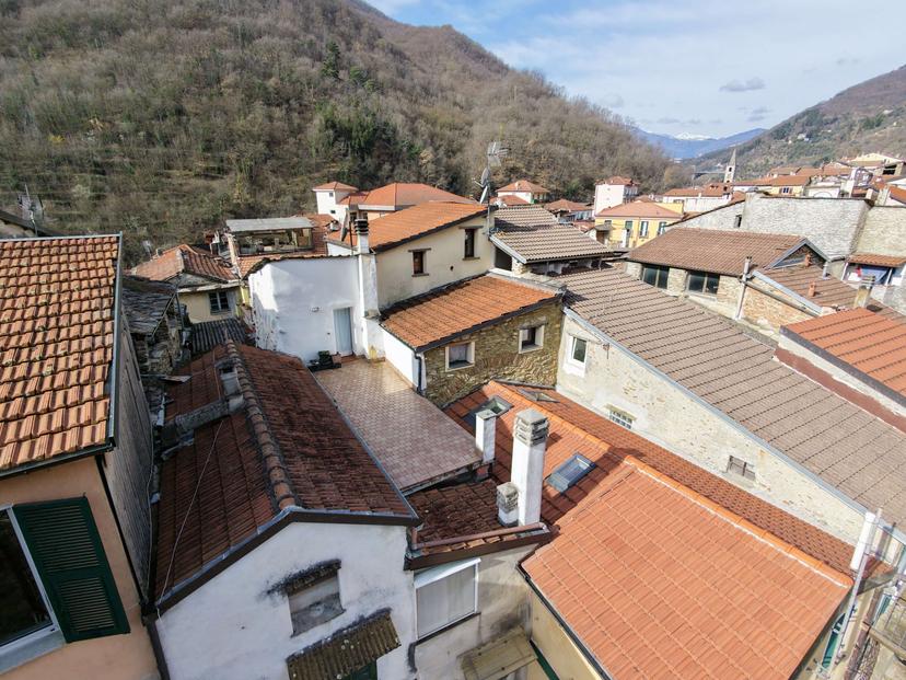 Casa indipendente in Via De Filippi 29, Pieve di Teco — foto 2 di 5