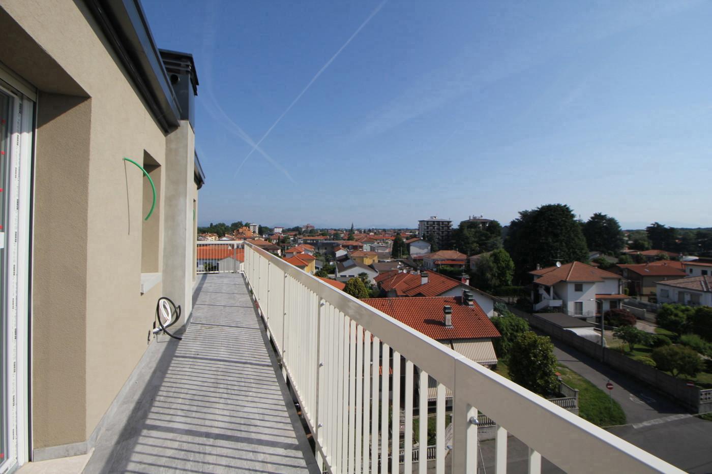 Trilocale in Via Mantova 11, Marnate
