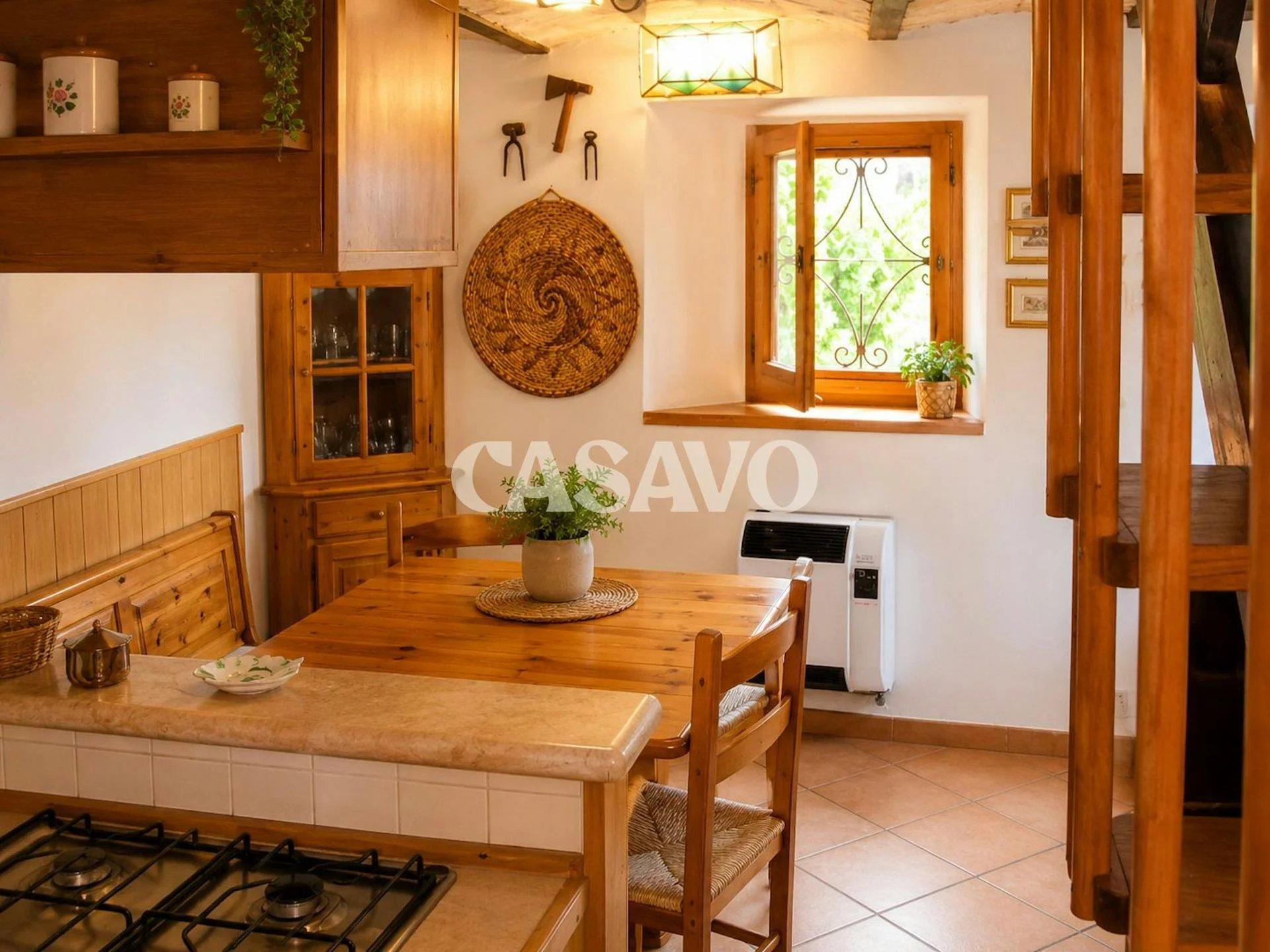 Casa indipendente in Largo dei Vestini 4, Civitella Casanova