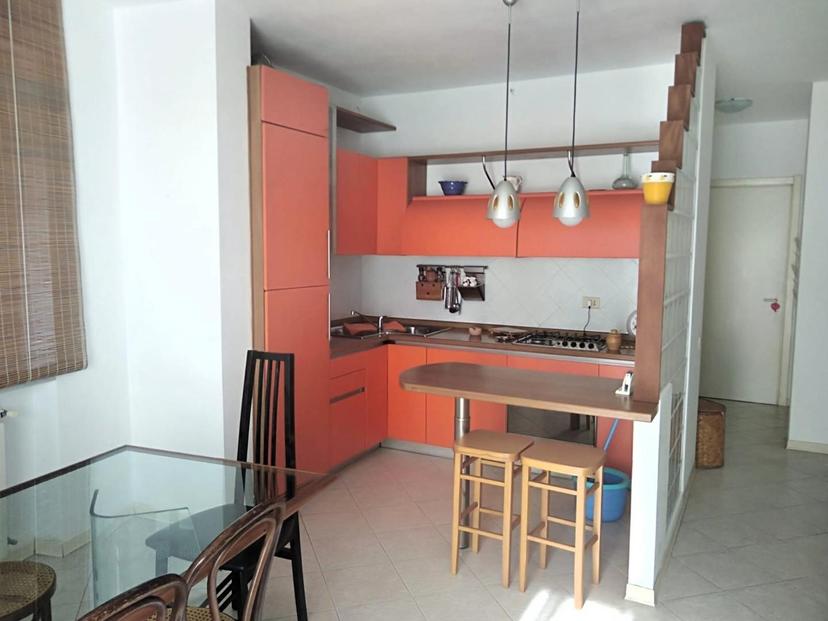 Trilocale in a Filippo Turati 43, Carrara