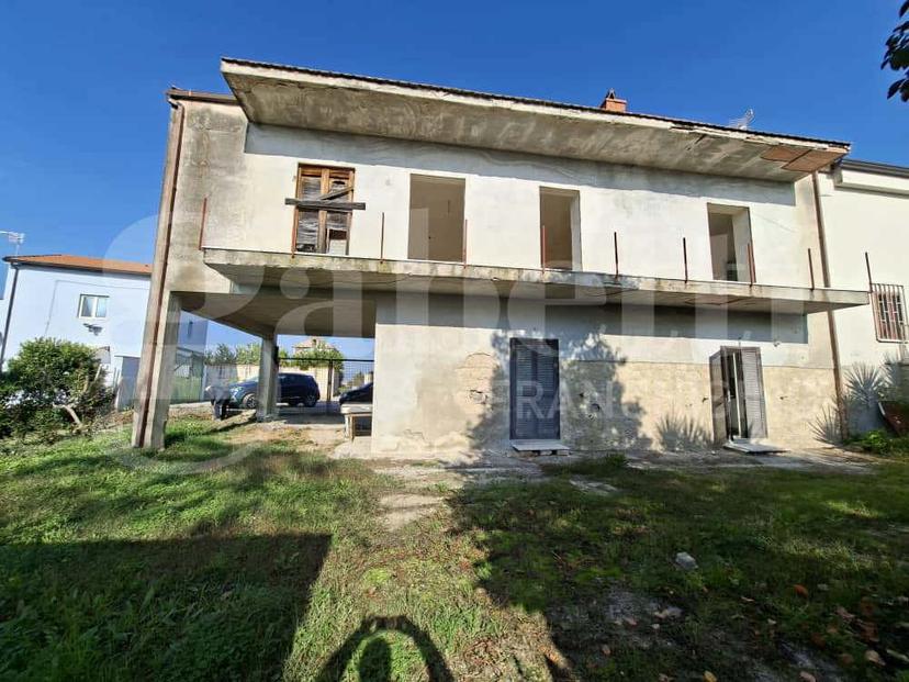 Casa indipendente in Via Brezza Snc, Capua — foto 5 di 5