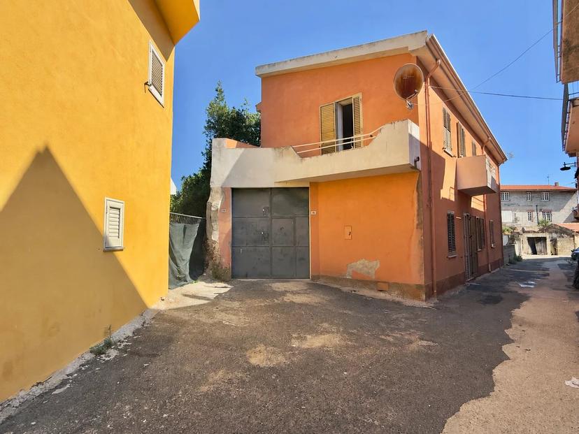 Villa, Torpè — foto 2 di 5